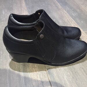 Clarks Elegant Black Ankle Boots
